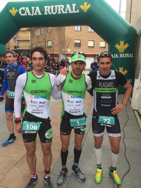 Nuria Rodriguez y Raúl Amatriain dominan el Duatlon de Aranguren